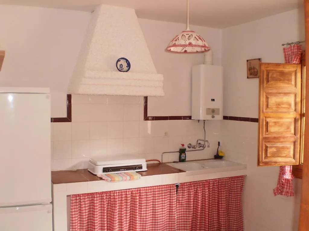 La Atalaya De Los Romanes Vinuela